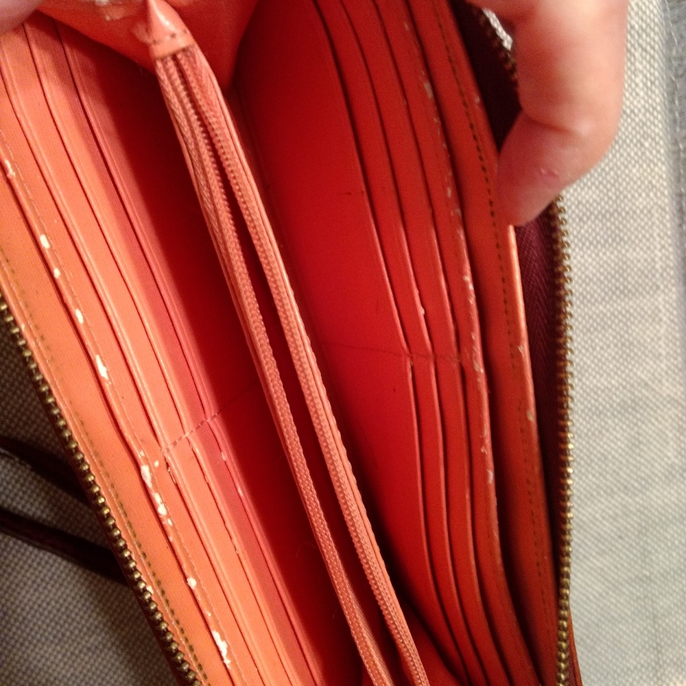 Wallet - Picture 2 of 3